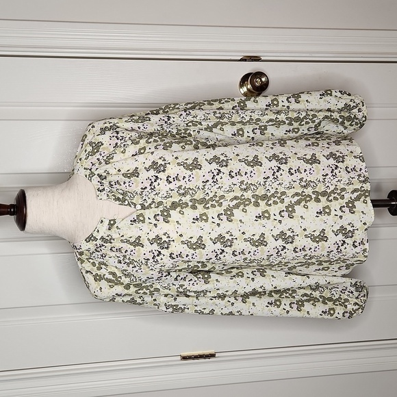 ANN Taylor Factory Green White Print Popover Top Size S - Picture 1 of 11